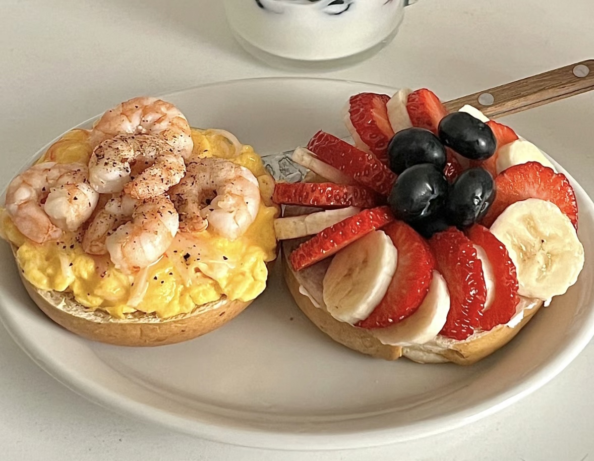 Taro Paste Vanilla Osmanthus Bagel